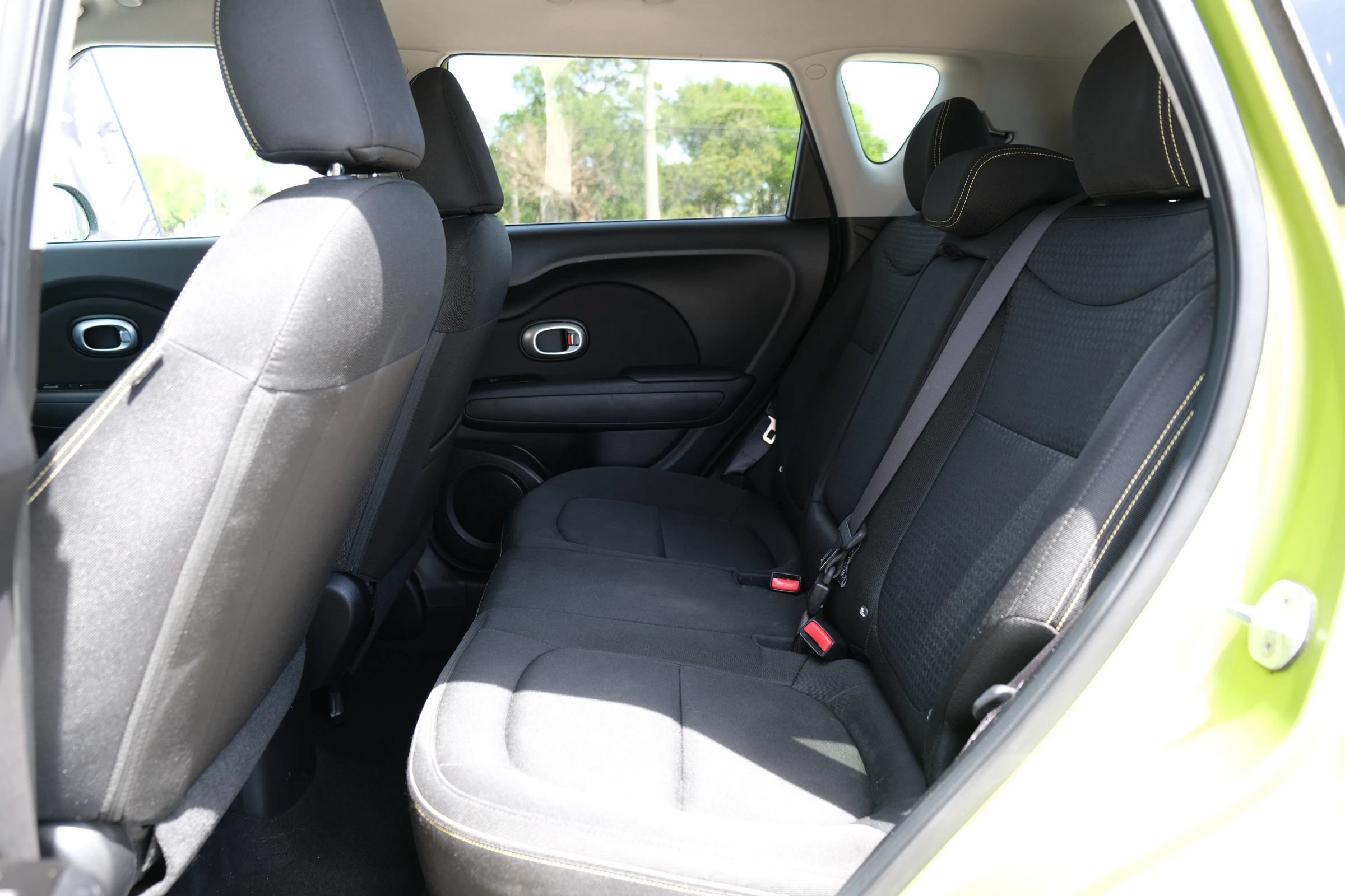 Used 2016 Kia Soul + FWD image 19