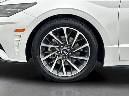 Used 2022 Hyundai Sonata Limited image 25