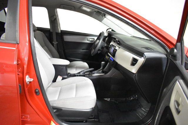Used 2014 Toyota Corolla LE FWD image 30