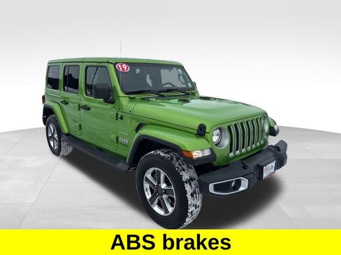 Used 2019 Jeep Wrangler Unlimited Sahara w/ Uconnect 4C Nav & Sound Group image 8