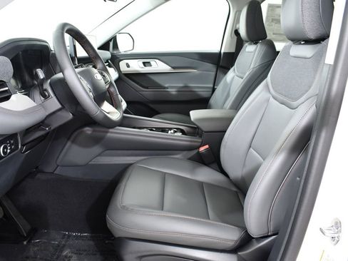 New 2026 Ford Explorer Active AWD/4WD image 6