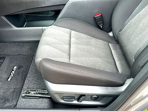 New 2026 Nissan Rogue SV image 12