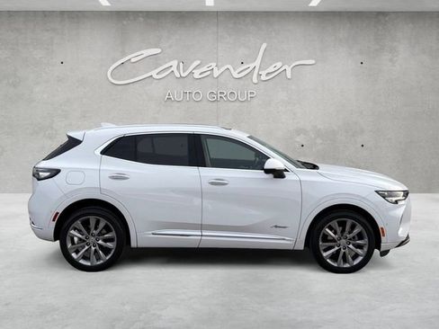 Used 2022 Buick Envision Avenir w/ Technology Package II image 17