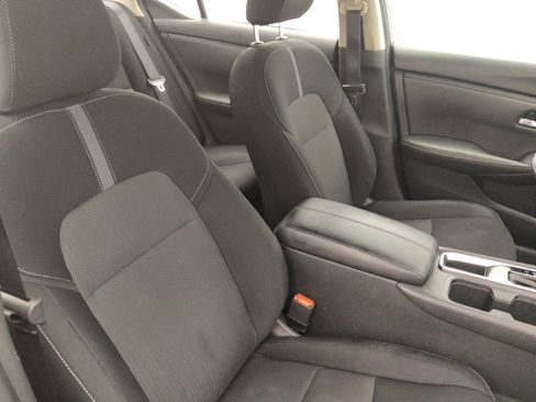 Used 2024 Nissan Sentra SV FWD image 21