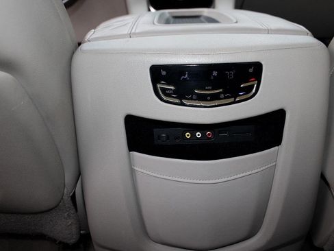 Used 2015 Cadillac Escalade ESV Luxury image 27