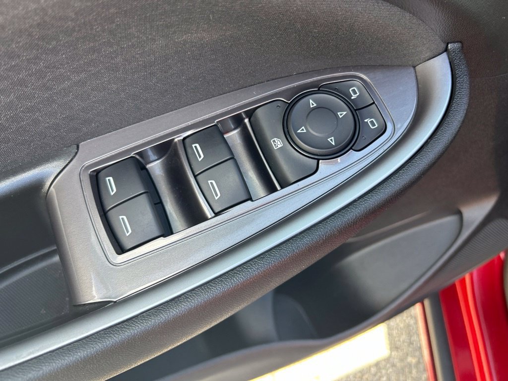 Used 2021 Chevrolet Malibu RS FWD image 31