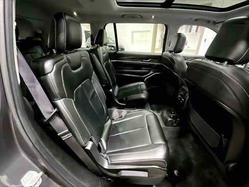 Used 2021 Jeep Grand Cherokee L Limited image 26