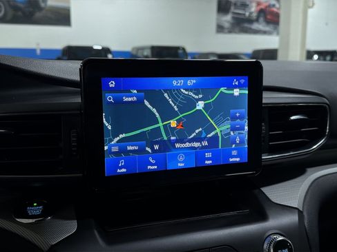 Used 2020 Ford Explorer XLT w/ Equipment Group 202A RWD image 21