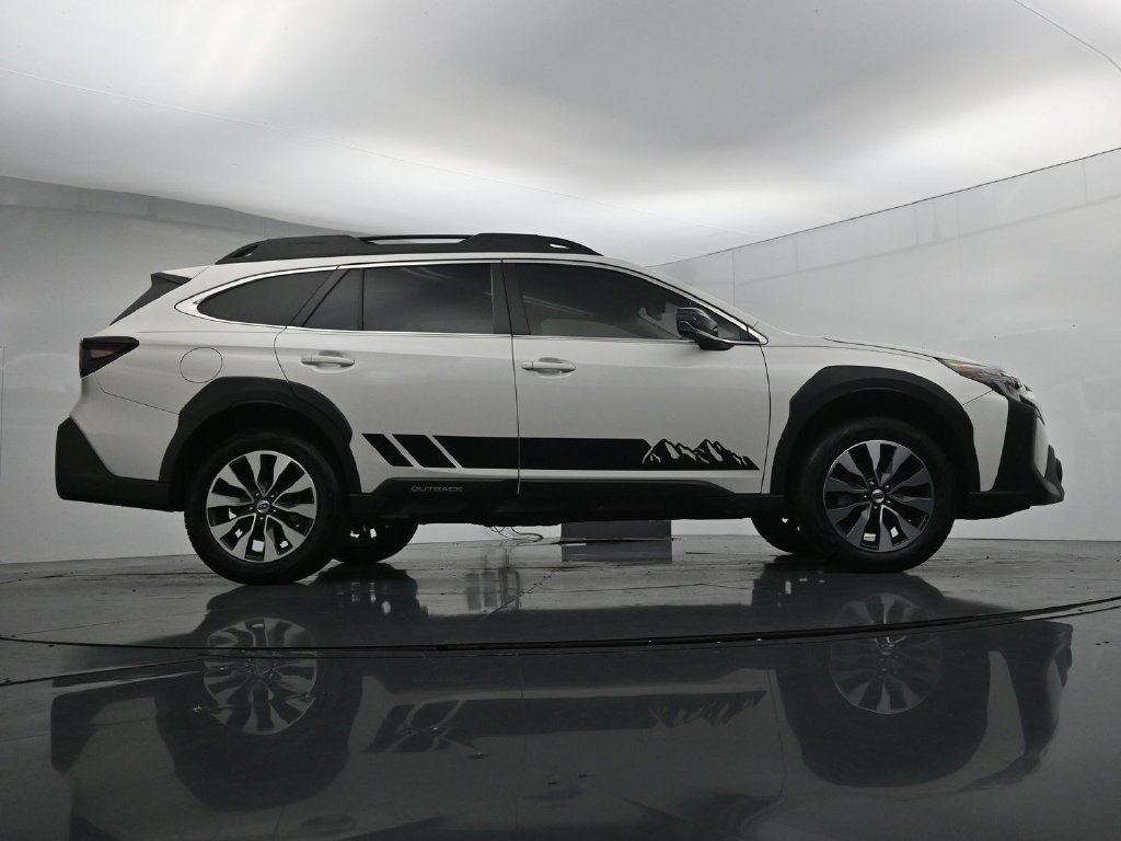 Used 2024 Subaru Outback Limited AWD/4WD image 38