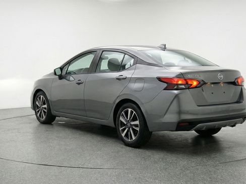 Used 2025 Nissan Versa SV image 6