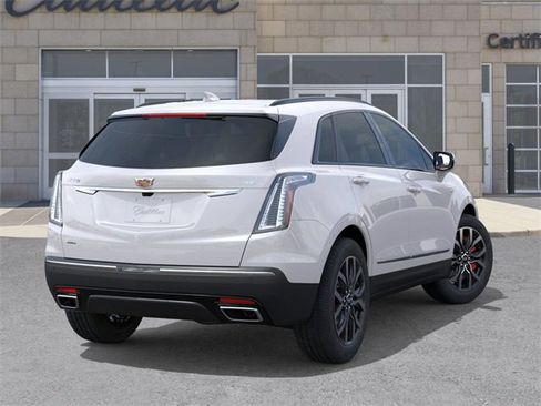 New 2026 Cadillac XT5 Sportv w/ LPO, Floor Liner Package image 4