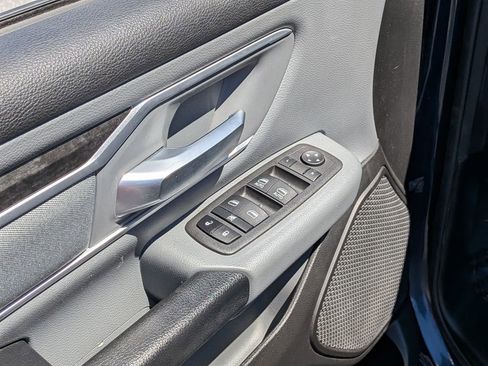 Used 2022 RAM 1500 Big Horn AWD/4WD image 16