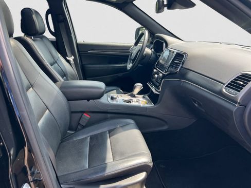 Used 2019 Jeep Grand Cherokee Limited w/ Luxury Group II AWD/4WD image 14