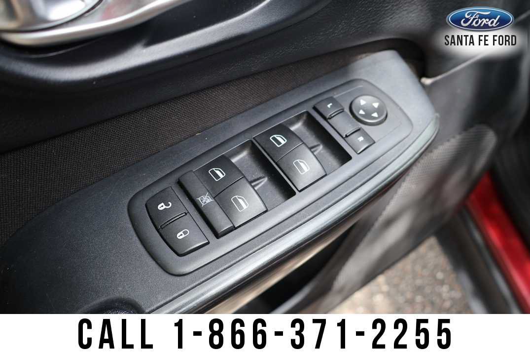 Used 2016 Jeep Cherokee Sport FWD image 9