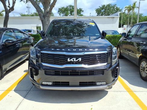 Used 2022 Kia Telluride SX FWD image 2