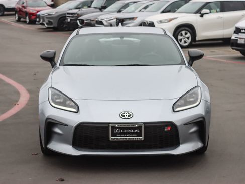 Used 2023 Toyota GR86 Premium image 6
