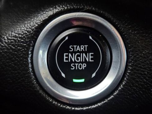 Used 2023 Buick Envision Preferred image 21