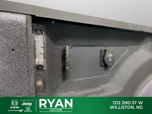 New 2025 RAM 2500 Tradesman w/ Chrome Appearance Group AWD/4WD image 15