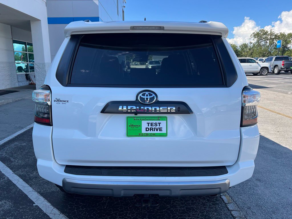 Used 2024 Toyota 4Runner TRD Off-Road Premium AWD/4WD image 8