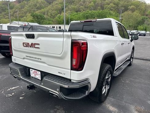 Used 2023 GMC Sierra 1500 SLT w/ SLT Premium Plus Package AWD/4WD image 2