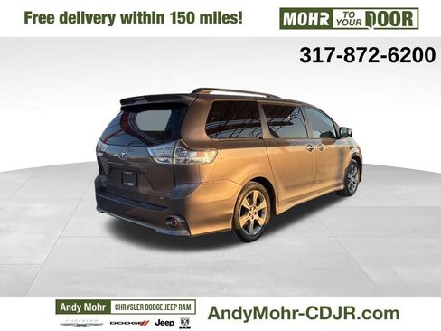 Used 2014 Toyota Sienna SE image 7
