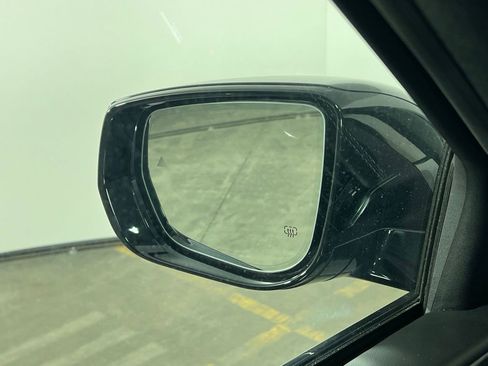 Used 2023 Jeep Grand Cherokee Overland w/ Luxury Tech Group IV image 35