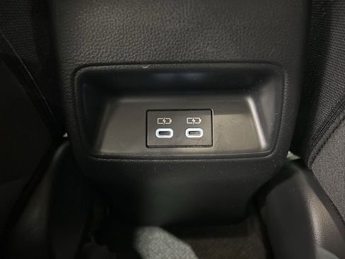 Used 2024 Toyota Corolla LE FWD image 33