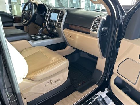 Used 2016 Ford F150 Lariat w/ Equipment Group 502A Luxury image 29
