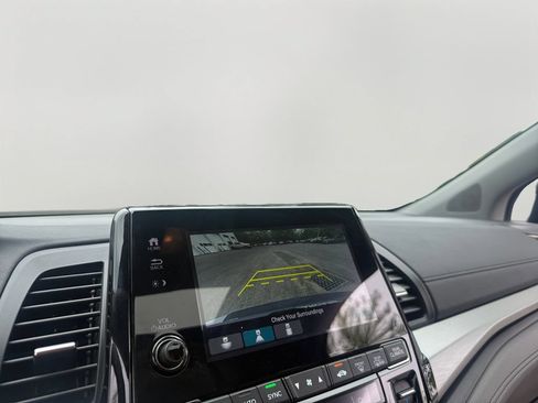 Used 2023 Honda Odyssey EX-L image 16