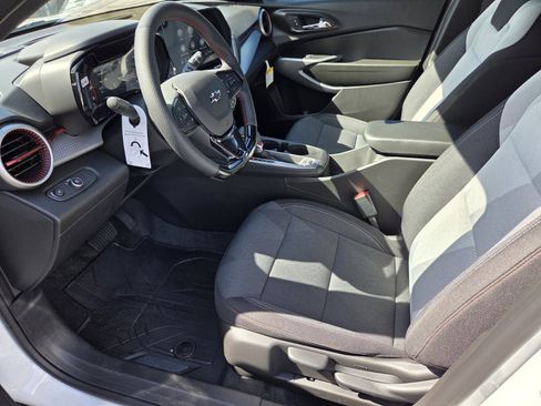 New 2026 Chevrolet Trax RS w/ Driver Confidence Package FWD image 5