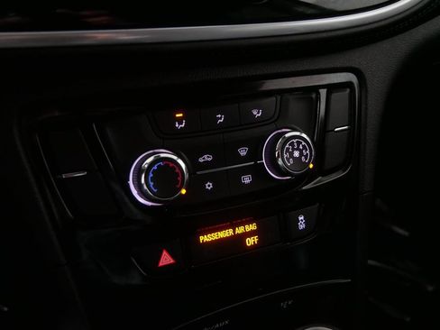 Used 2022 Buick Encore Preferred w/ Safety Package FWD image 26
