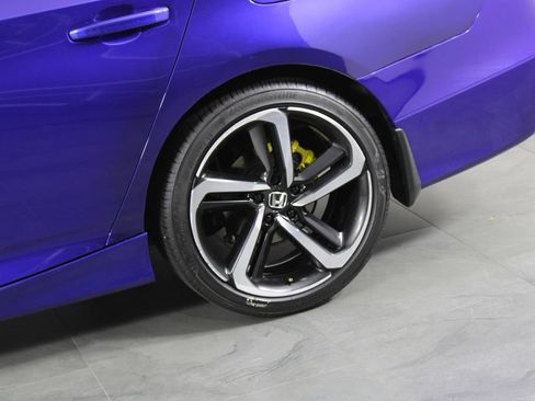 Used 2018 Honda Accord Sport image 14