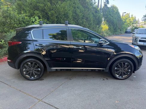 Used 2019 Kia Sportage EX w/ EX Sport Appearance Package AWD/4WD image 3
