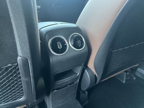 Certified 2025 Mercedes-Benz GLB 35 AMG 4MATIC image 24