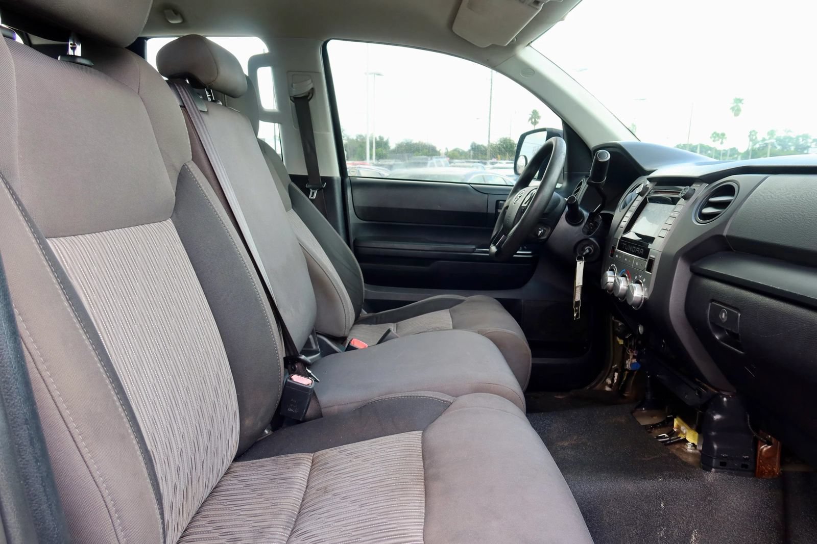 Used 2015 Toyota Tundra SR w/ Tow Package RWD image 17