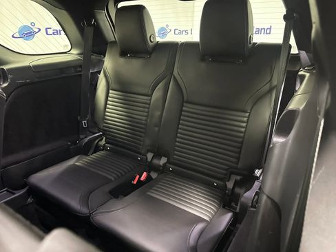 Used 2023 Land Rover Discovery S R-Dynamic AWD/4WD image 16