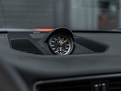 Certified 2018 Porsche 911 GT3 RWD image 40