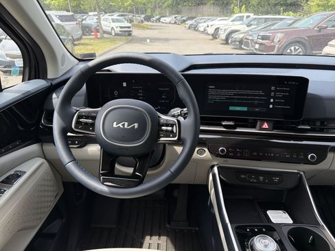 New 2026 Kia Carnival SX Prestige FWD image 28