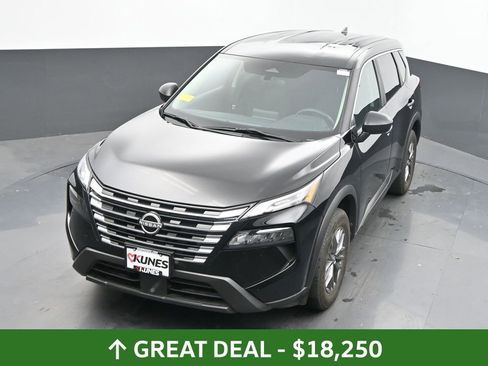 Used 2024 Nissan Rogue S image 58