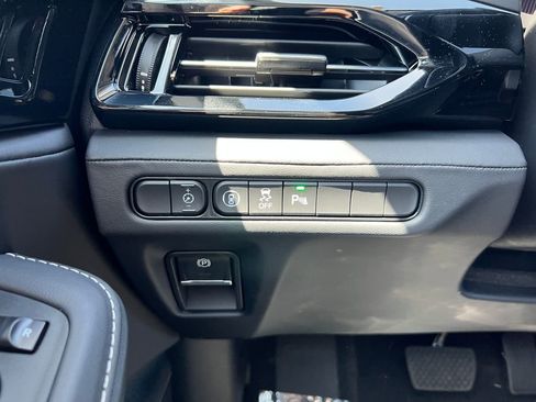 Certified 2026 Acura MDX w/ Technology Package image 16