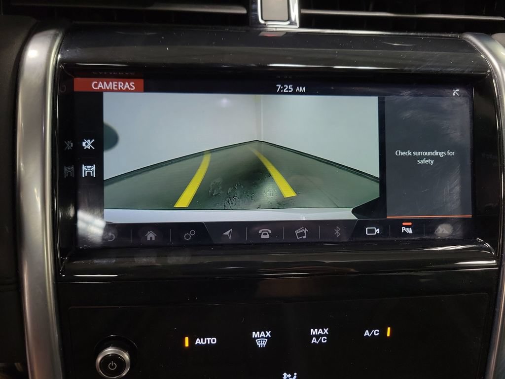 Used 2020 Land Rover Discovery Sport SE AWD/4WD image 20