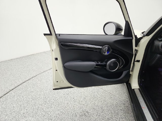 Used 2015 MINI Cooper S FWD image 66