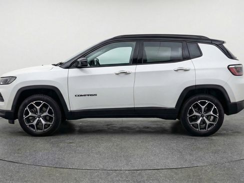 Used 2025 Jeep Compass Limited AWD/4WD image 5