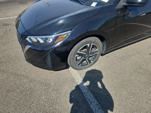Used 2025 Nissan Sentra SV FWD image 3