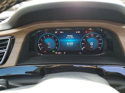 New 2026 Volkswagen Atlas SE image 25