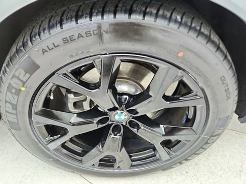 Used 2026 BMW X7 xDrive40i image 60