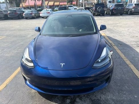 Used 2022 Tesla Model 3 Long Range AWD/4WD image 2