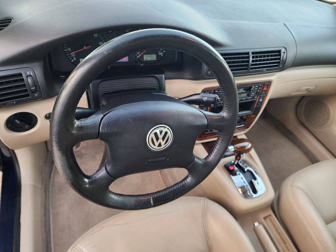 Used 2000 Volkswagen Passat GLX AWD/4WD image 27