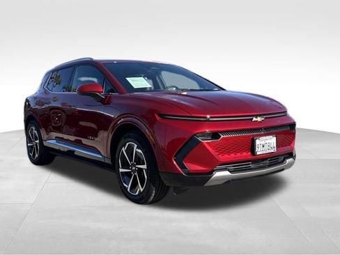 New 2025 Chevrolet Equinox EV LT image 8