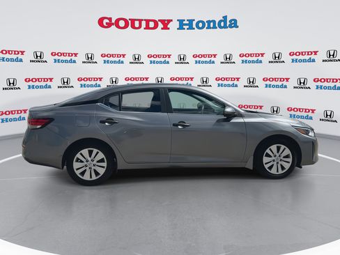 Used 2024 Nissan Sentra S FWD image 9